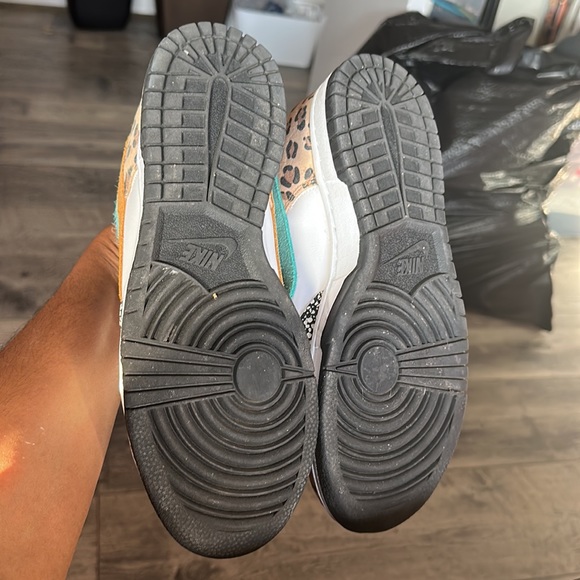 W Nike Dunk Low SE size 9 - Picture 3 of 4